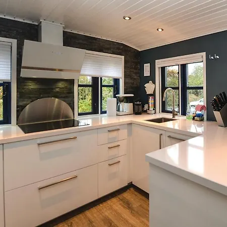 Lovely In With House Sea View Augustenborg